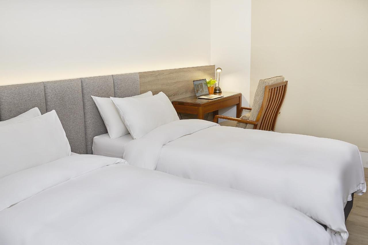 Hotel Z Taichung Luaran gambar