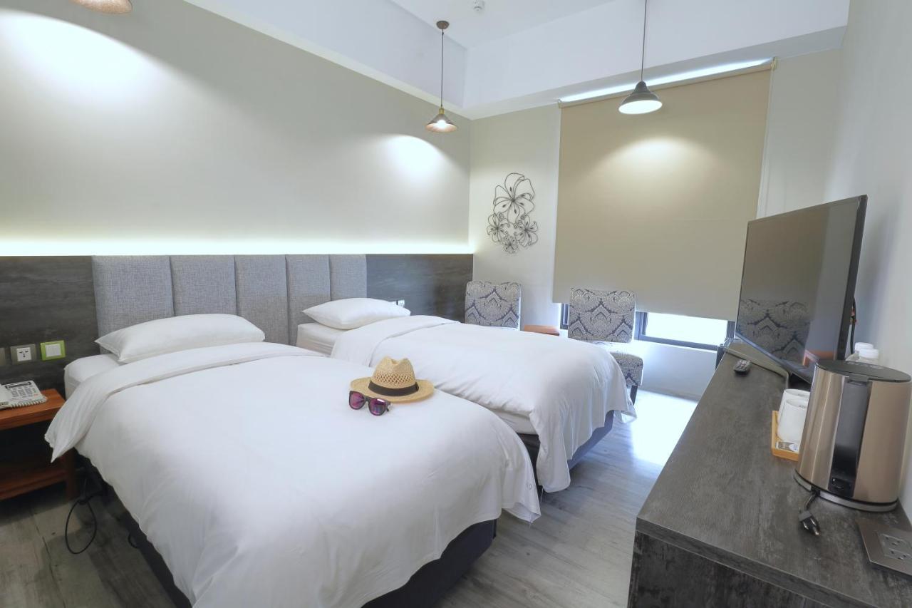 Hotel Z Taichung Luaran gambar